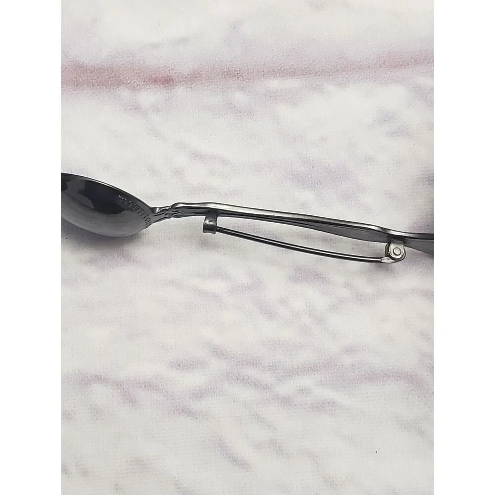 Vintage GEORGE & MARTHA WESTMORLAND Signed Sterling Silver Spoon Brooch Boxed